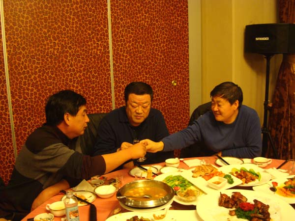 公司举办2012新年酒会(图4)