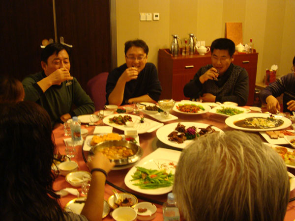 公司举办2012新年酒会(图5)